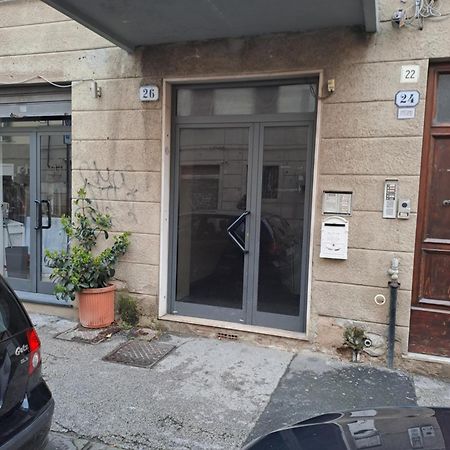 Giappone Inn Flat Livorno Luaran gambar