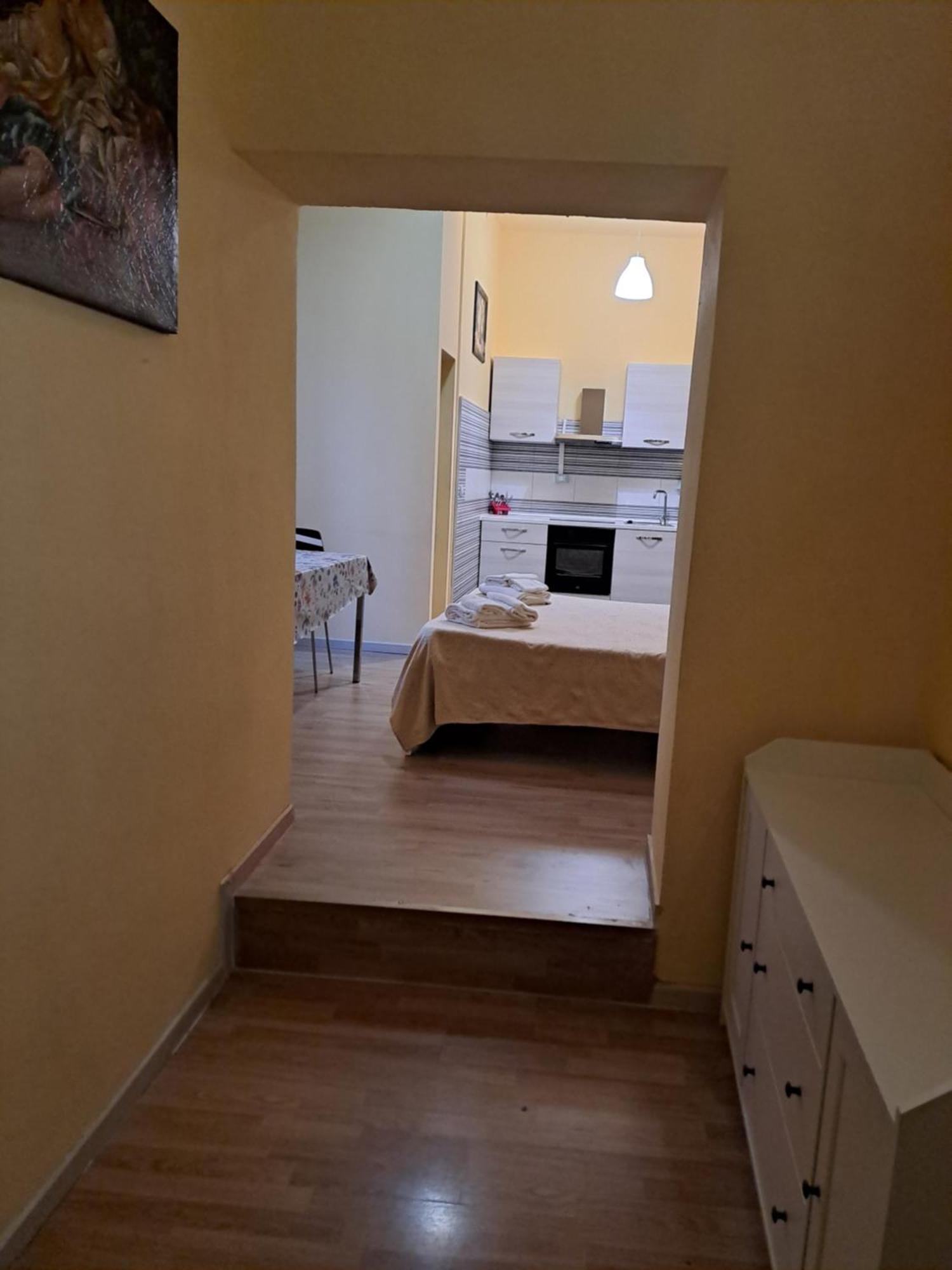 Giappone Inn Flat Livorno Luaran gambar