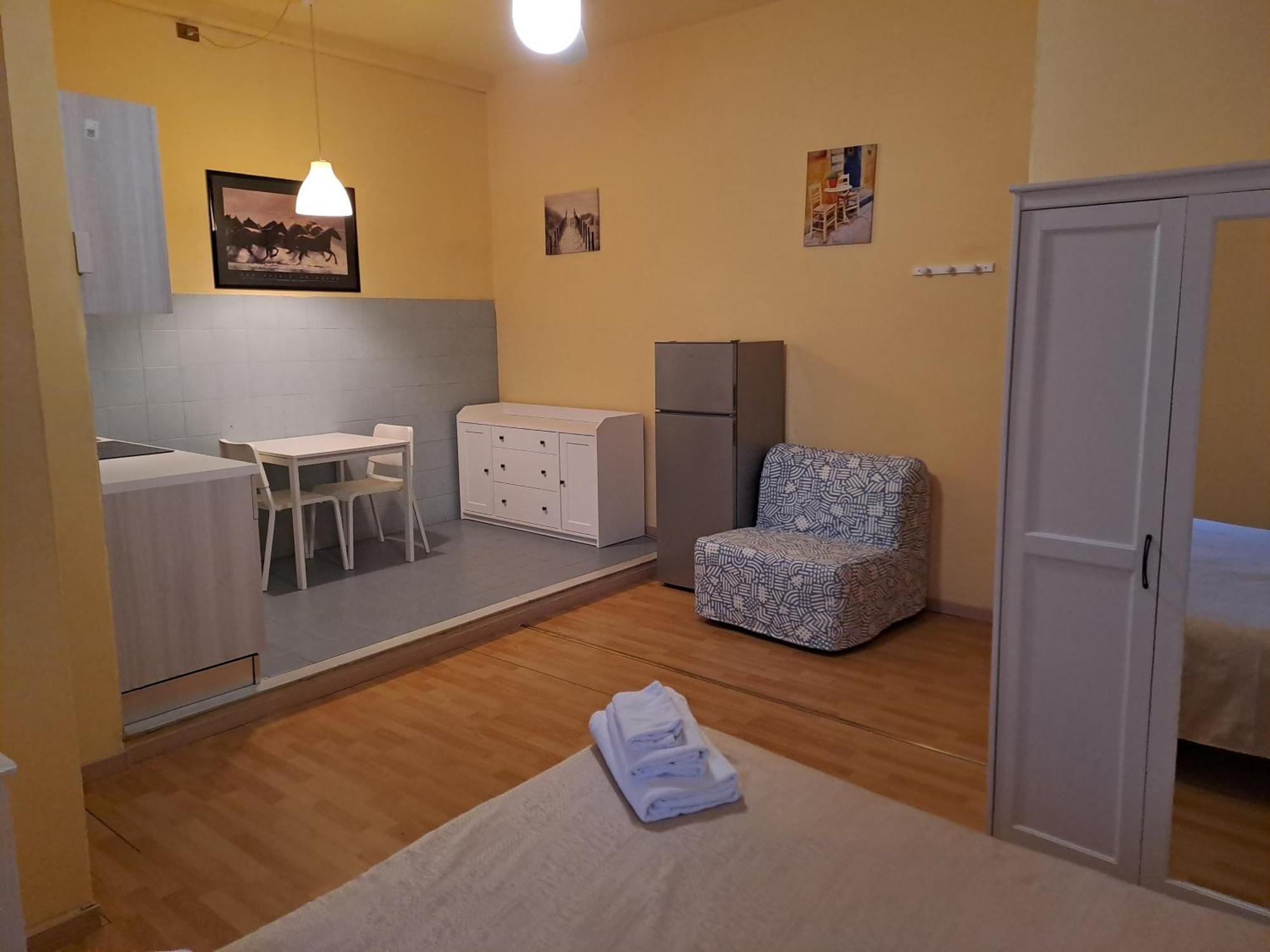 Giappone Inn Flat Livorno Luaran gambar