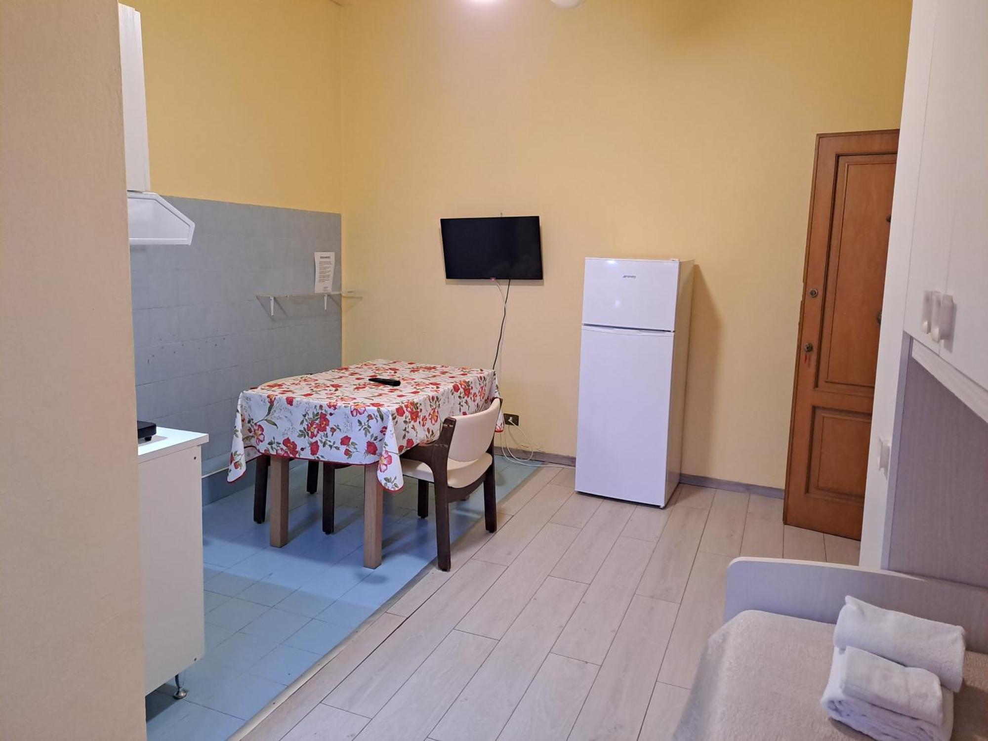 Giappone Inn Flat Livorno Luaran gambar